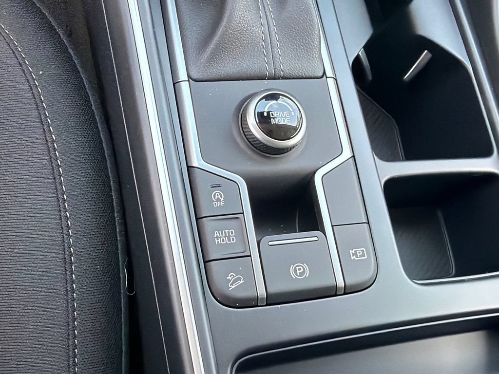 New 2026 Kia Sorento LX FWD image 24