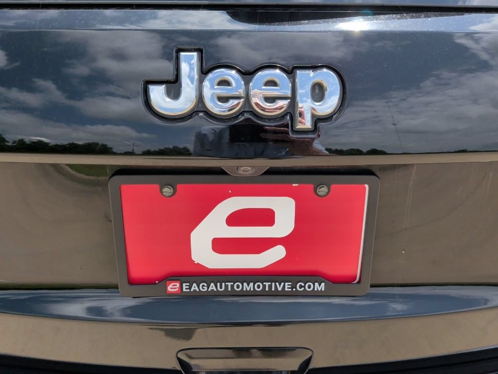 Used 2017 Jeep Grand Cherokee Limited AWD/4WD image 45