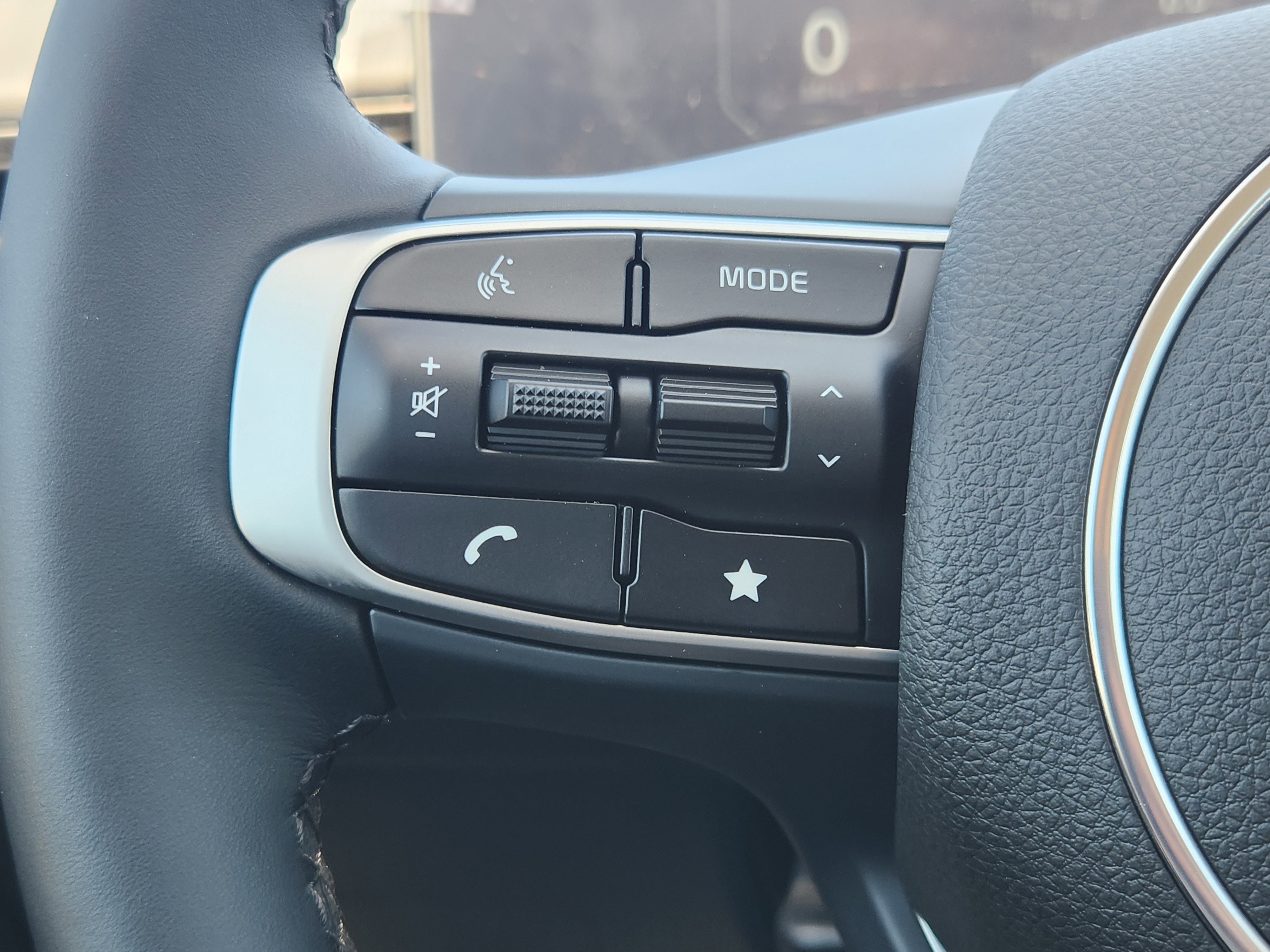 New 2025 Kia K5 EX image 20