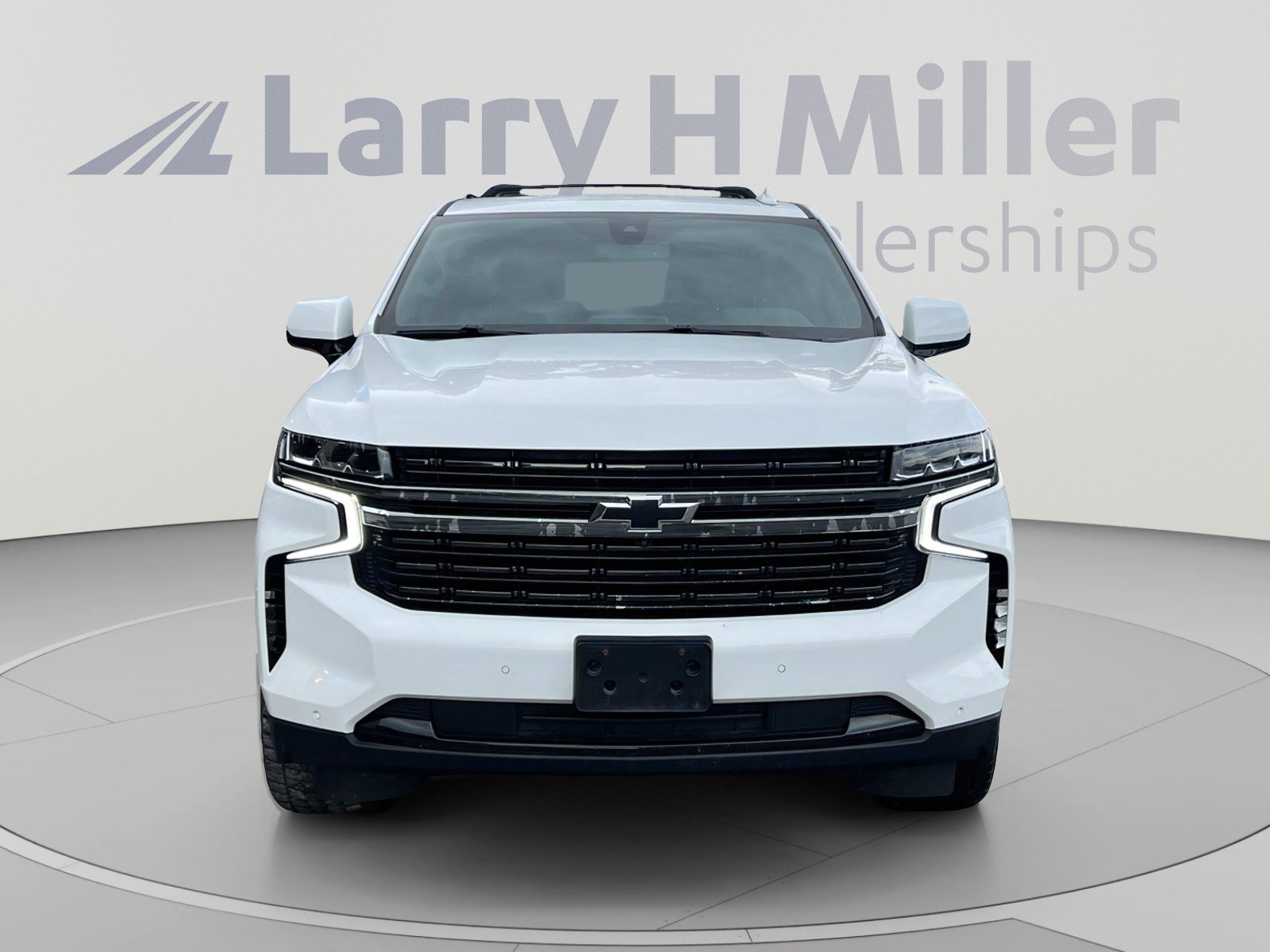 Used 2021 Chevrolet Suburban RST w/ Luxury Package AWD/4WD image 8