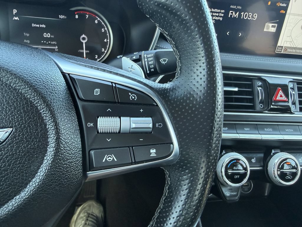 Used 2023 Genesis G70 2.0T RWD image 23