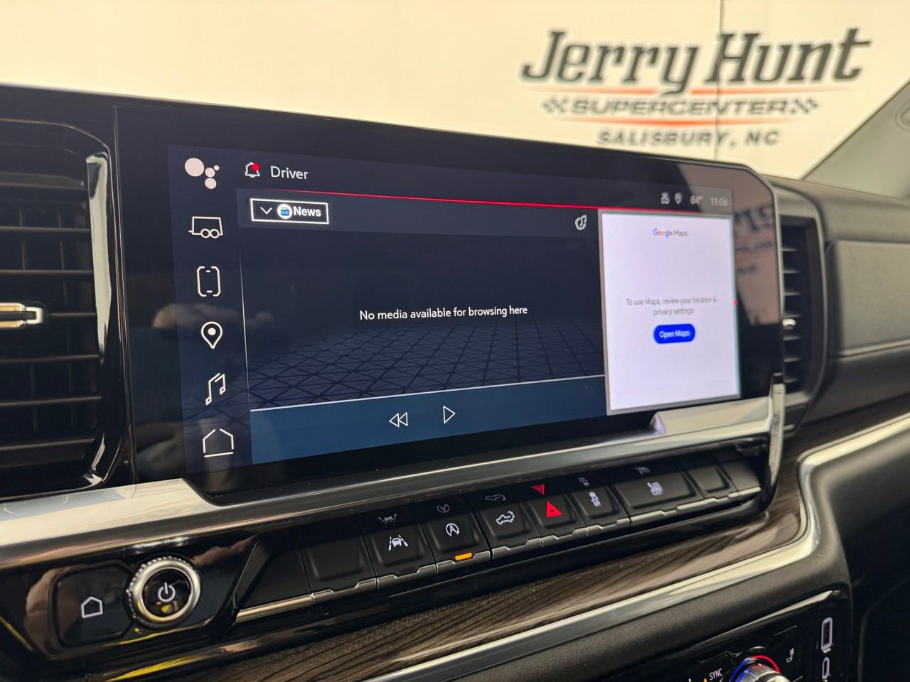 Used 2024 GMC Sierra 1500 Elevation image 24