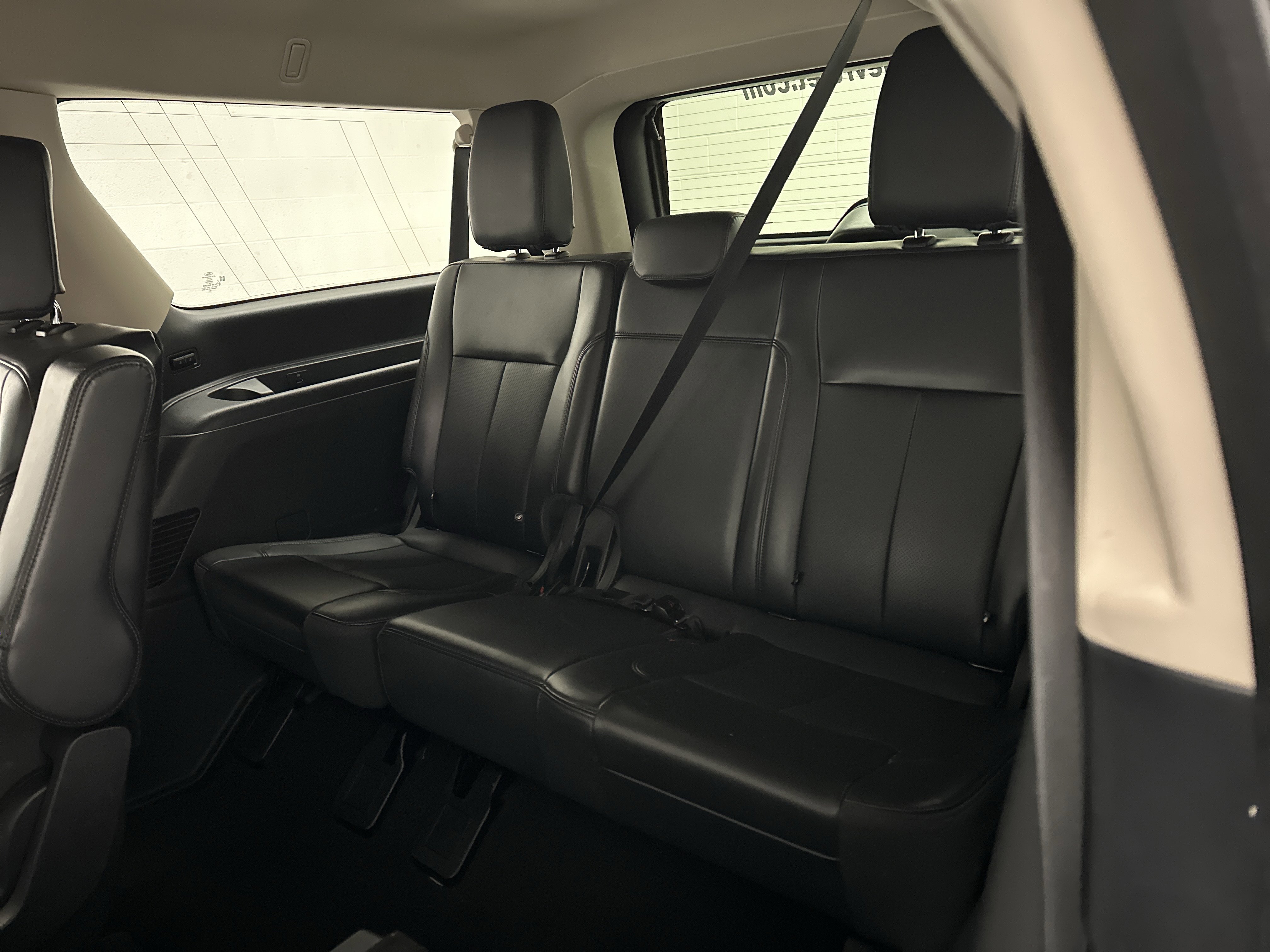 Used 2024 Ford Expedition Max XLT image 24