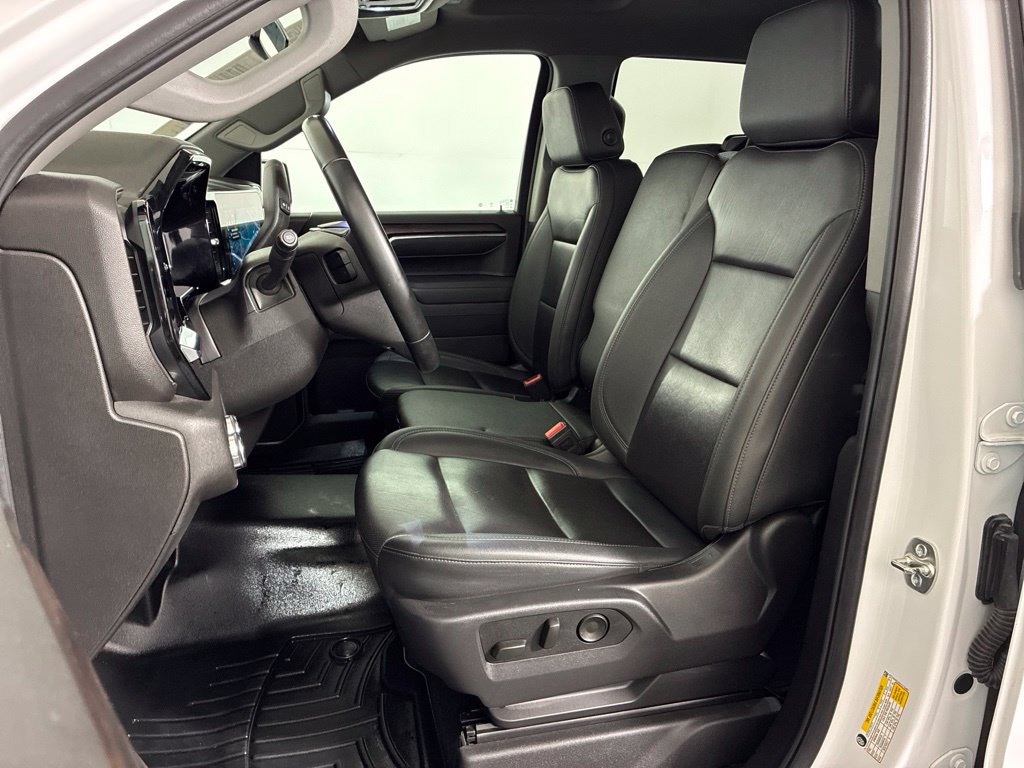 Used 2025 GMC Sierra 1500 SLT AWD/4WD image 19