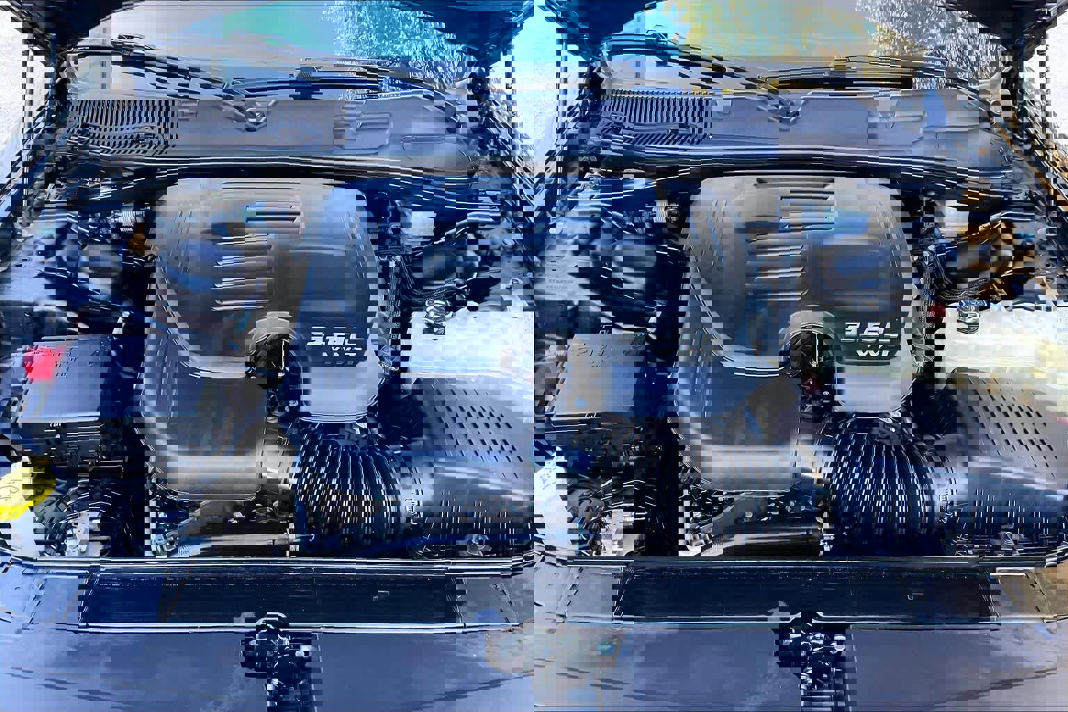 Used 2023 Dodge Challenger SXT image 27