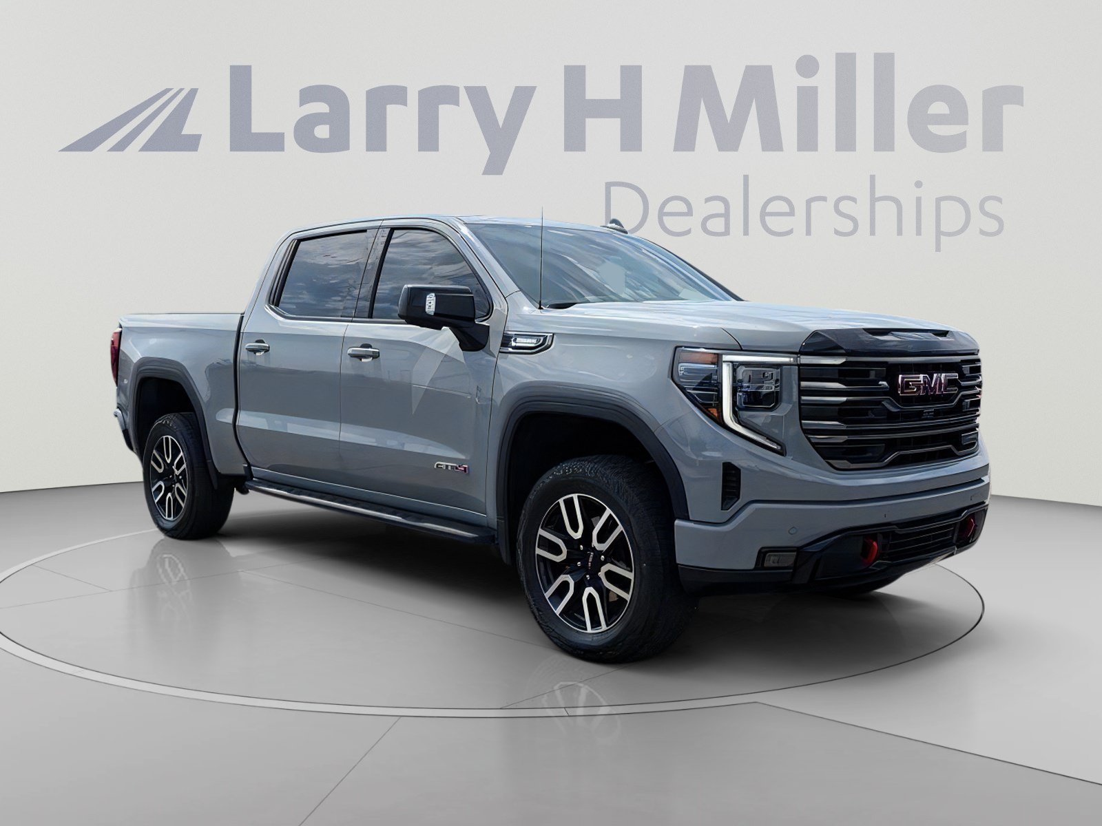 Used 2025 GMC Sierra 1500 AT4 w/ AT4 Premium Package AWD/4WD image 8