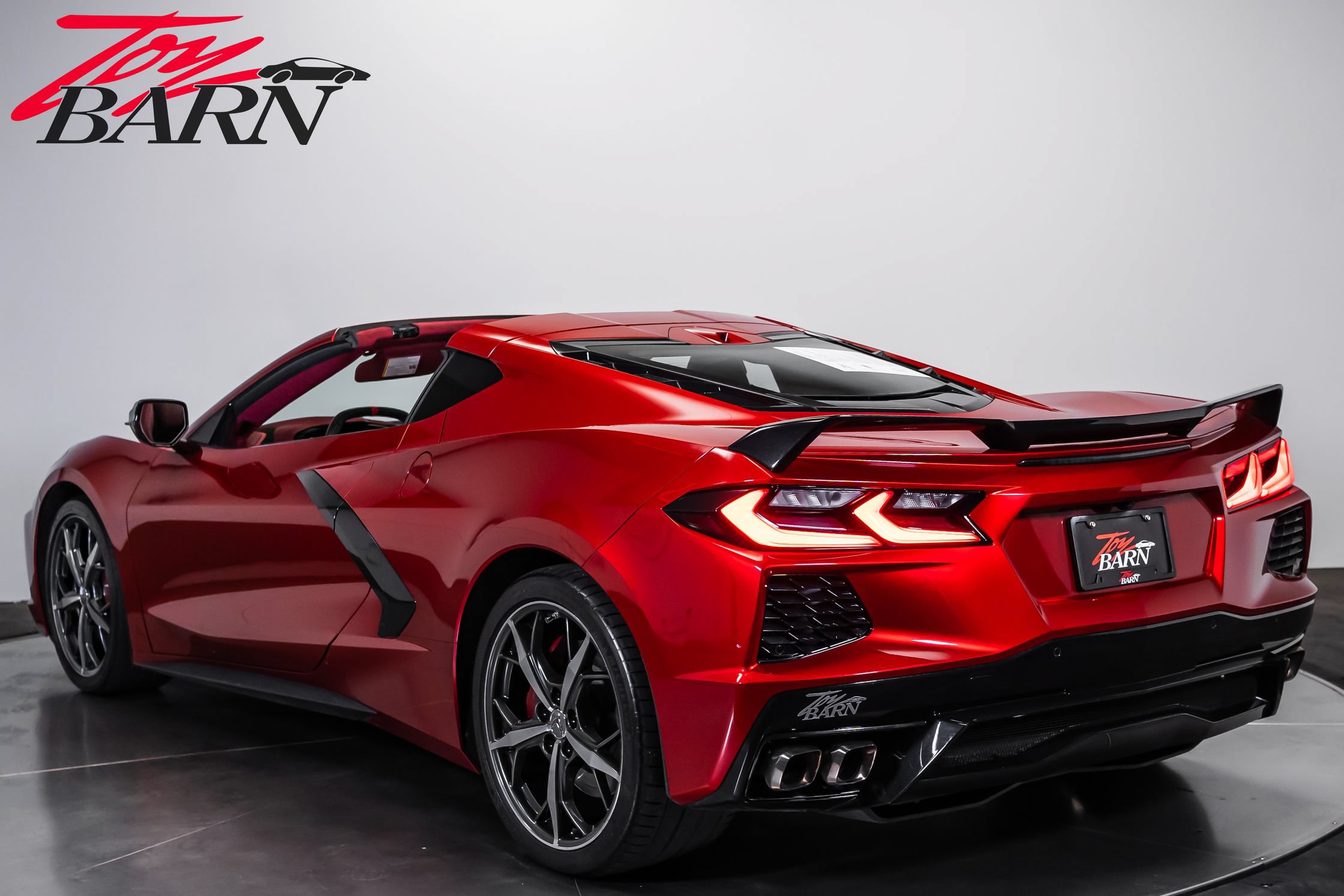 Used 2022 Chevrolet Corvette Stingray Premium Cpe w/ Z51 Performance Package RWD image 3