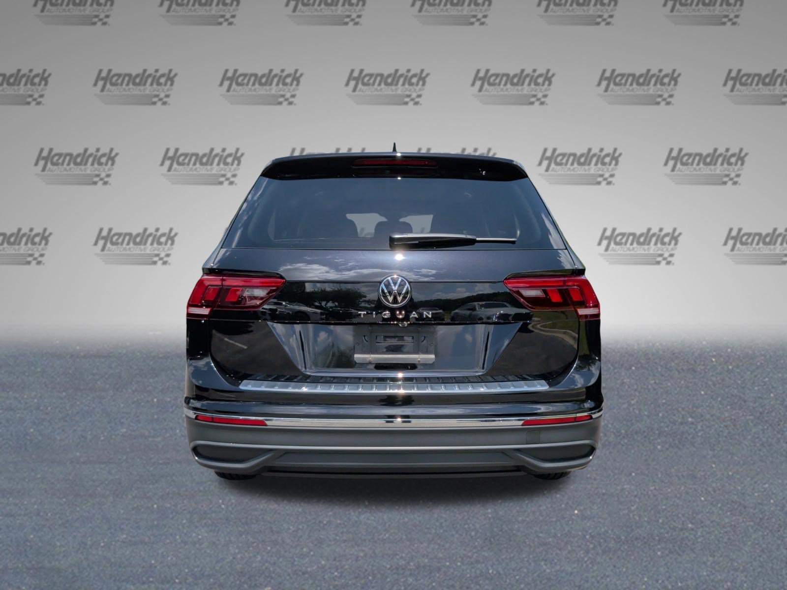 Used 2024 Volkswagen Tiguan Wolfsburg Edition FWD image 8