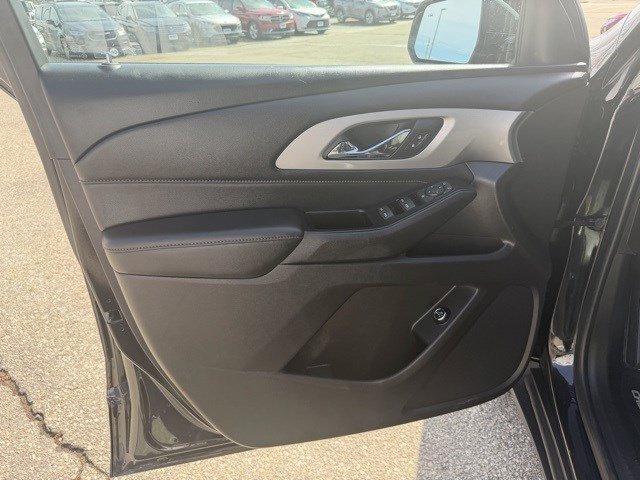 Used 2018 Chevrolet Traverse LT image 10