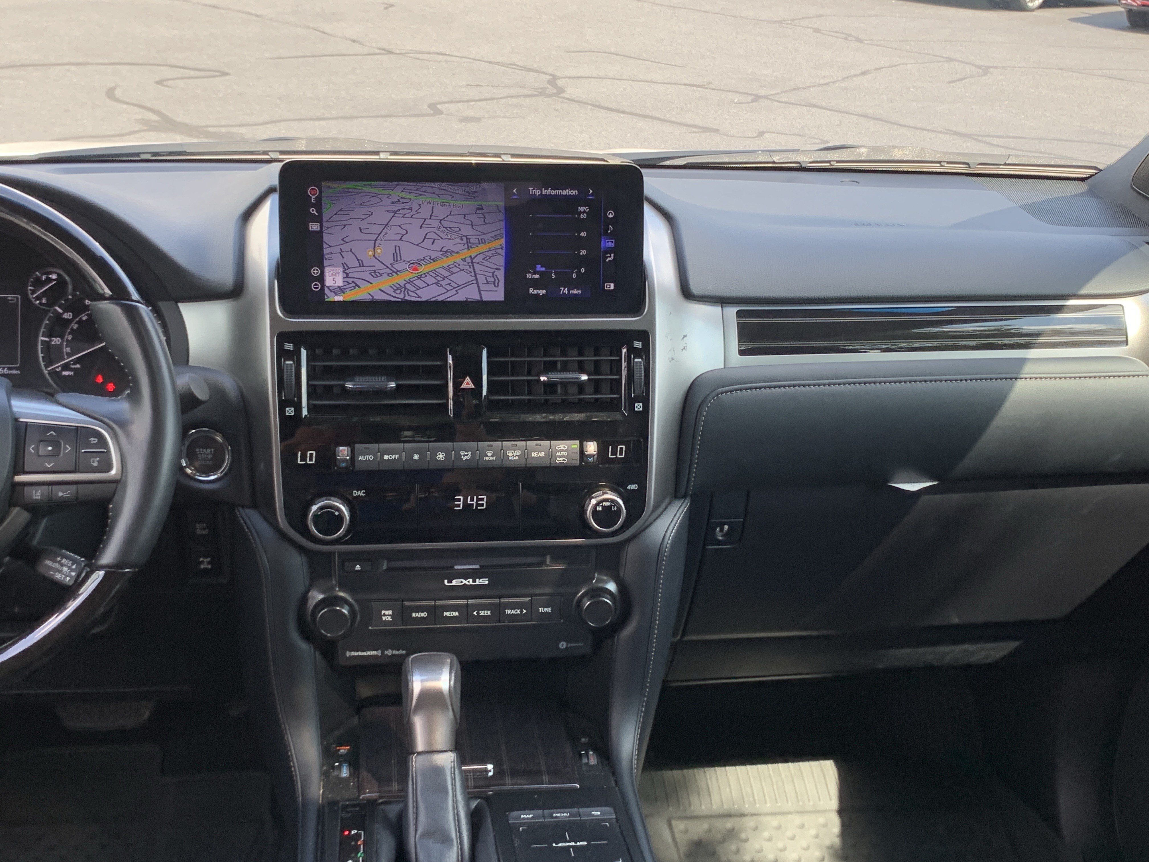 Used 2023 Lexus GX 460 Premium w/ Premium Package AWD/4WD image 31