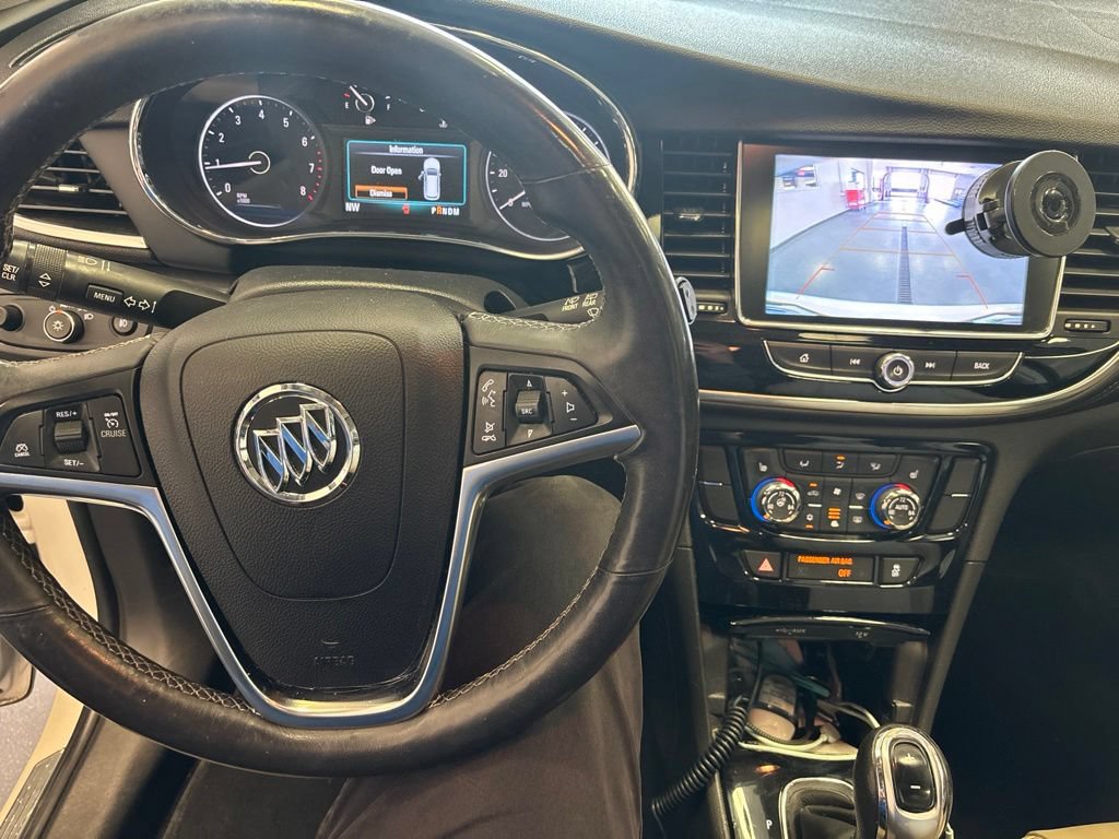 Used 2018 Buick Encore Essence w/ Experience Buick Package FWD image 5