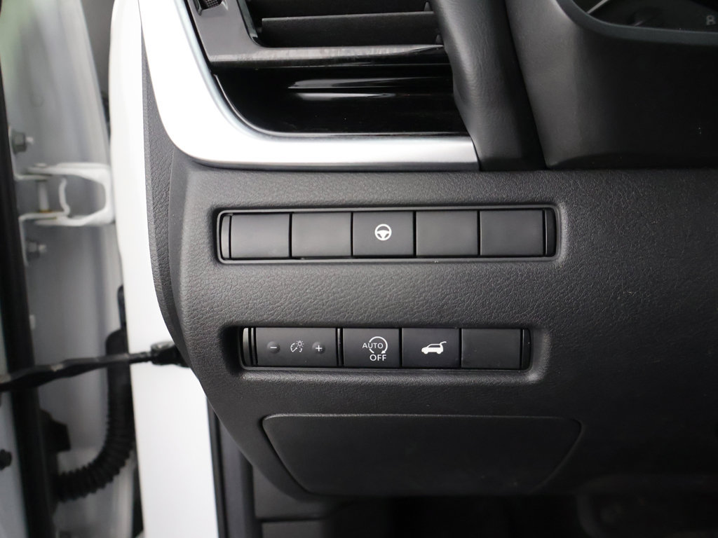 Used 2023 Nissan Rogue SL AWD/4WD image 40