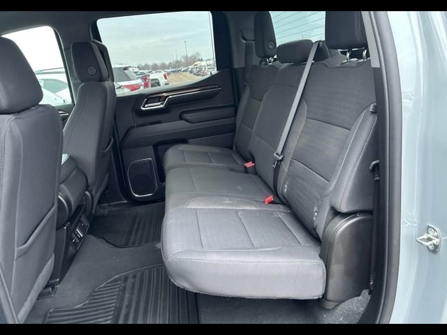 Used 2024 Chevrolet Silverado 1500 LT image 13