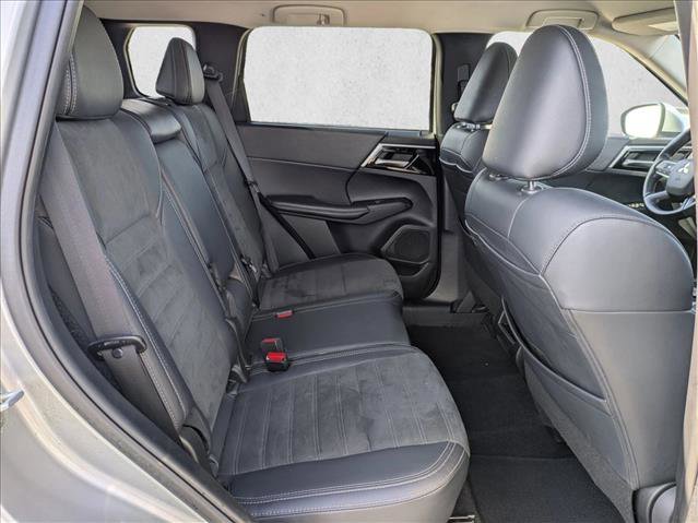 Used 2024 Mitsubishi Outlander Ralliart image 19