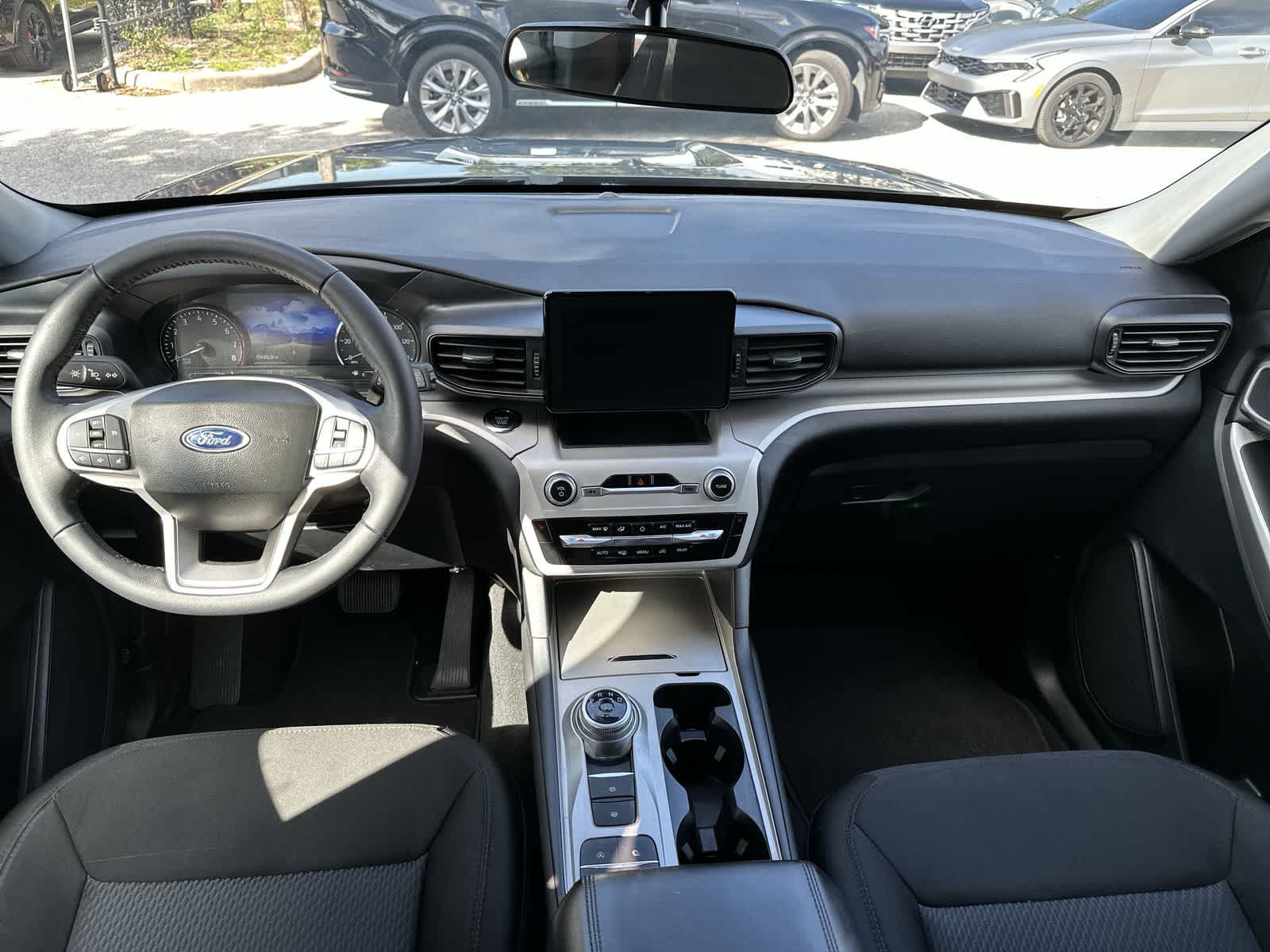 Used 2023 Ford Explorer XLT RWD image 20
