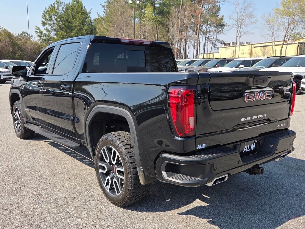 Used 2024 GMC Sierra 1500 AT4 w/ Technology Package image 10