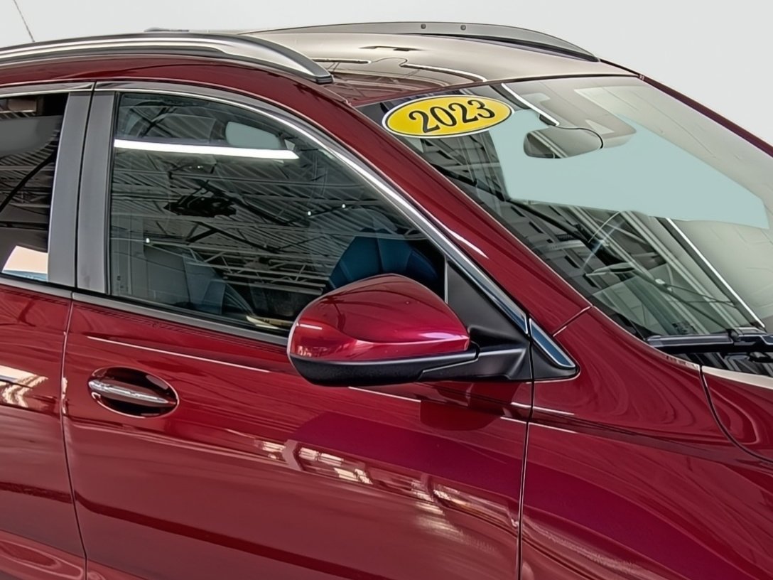 Used 2023 Buick Encore GX Select w/ Sport Touring Package image 17