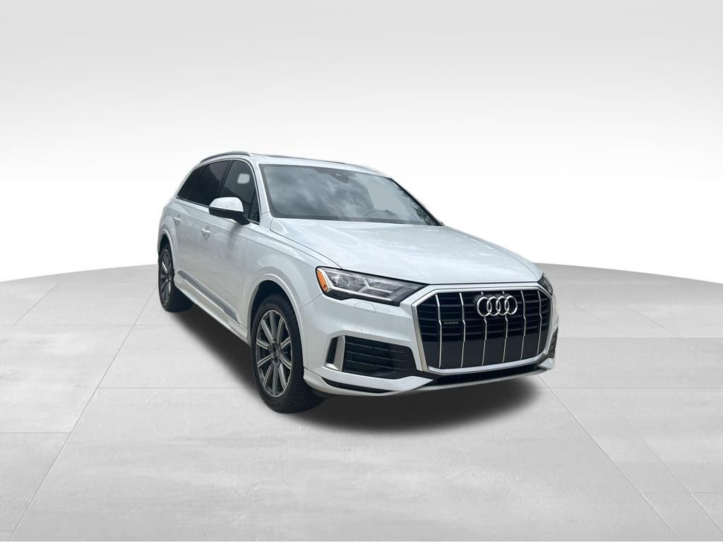 Used 2023 Audi Q7 2.0T Premium w/ Towing Package AWD/4WD image 7