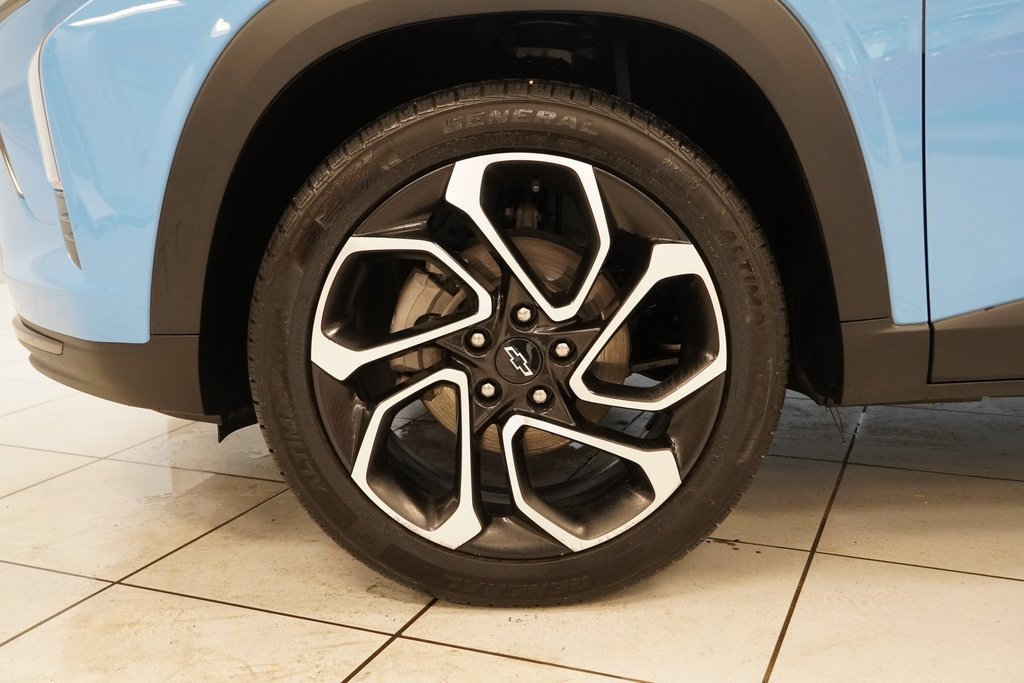 Used 2024 Chevrolet Trax RS w/ Sunroof Package image 17