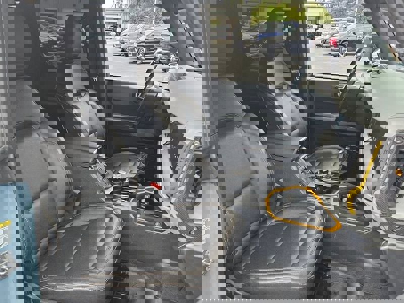 Used 2023 Ford Bronco Badlands image 17