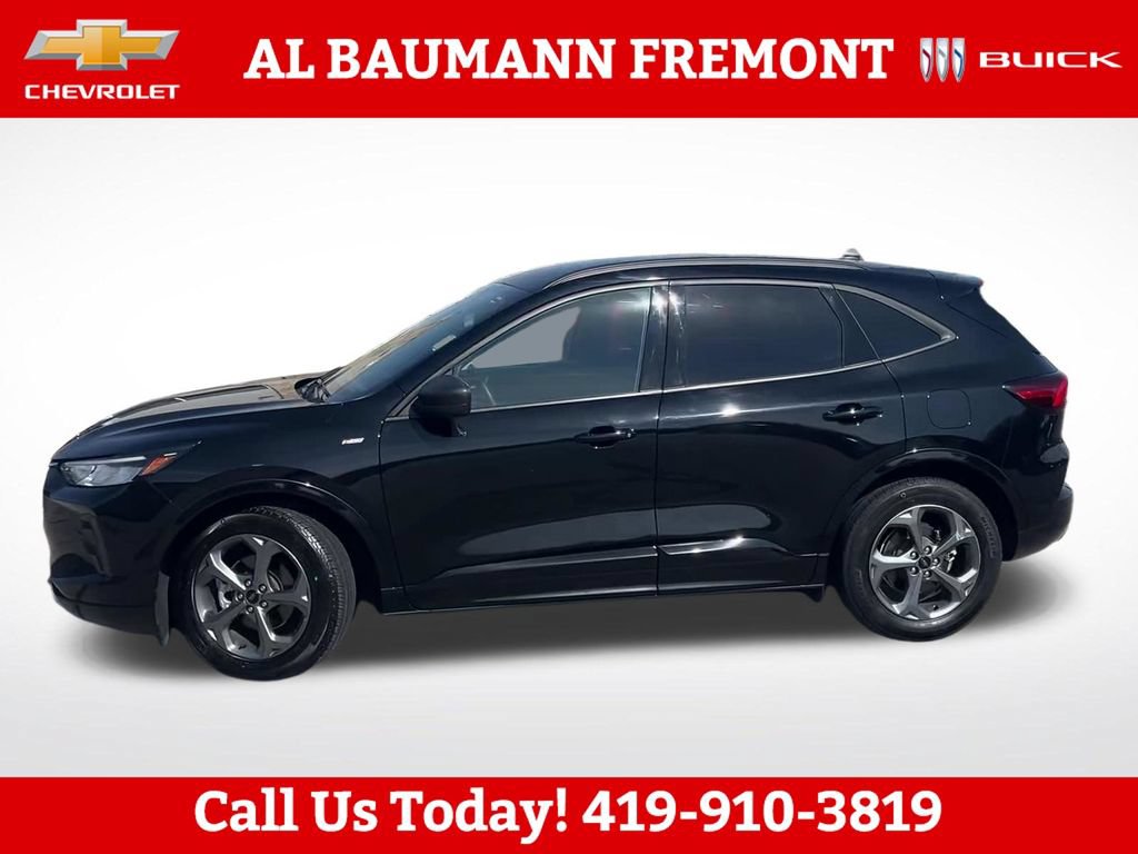 Used 2023 Ford Escape ST-Line w/ Tech Pack #1 FWD image 3