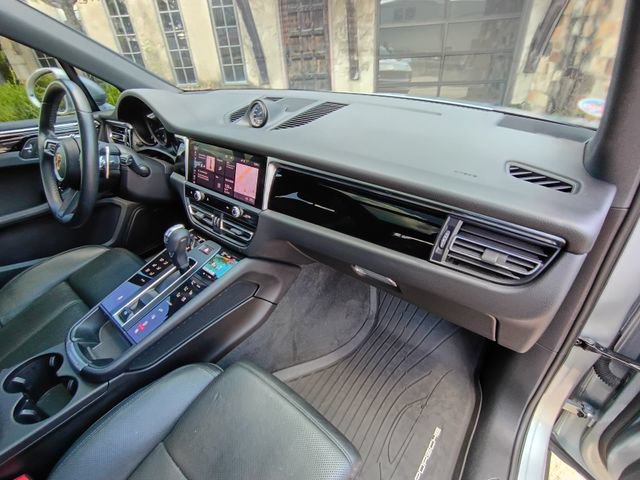 Used 2022 Porsche Macan AWD/4WD image 58