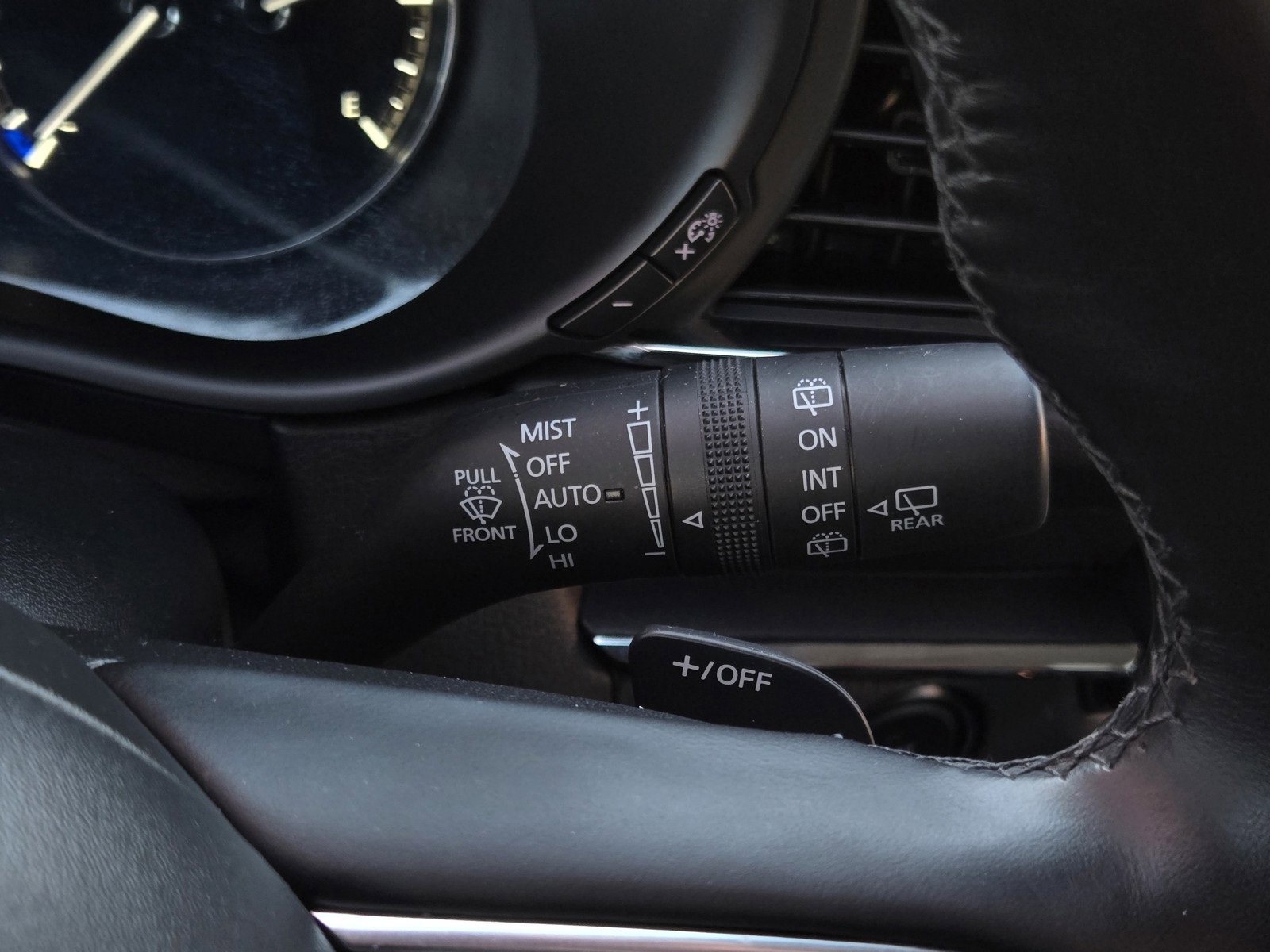 Used 2024 MAZDA CX-30 AWD 2.5 S w/ Premium Package image 23