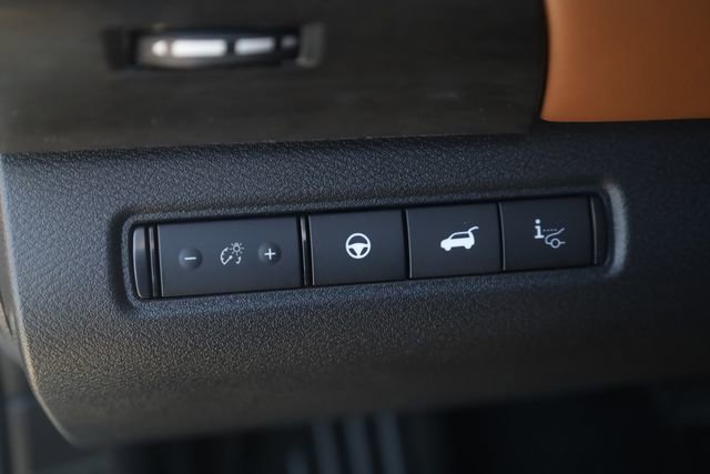 New 2026 Nissan Pathfinder Platinum image 9