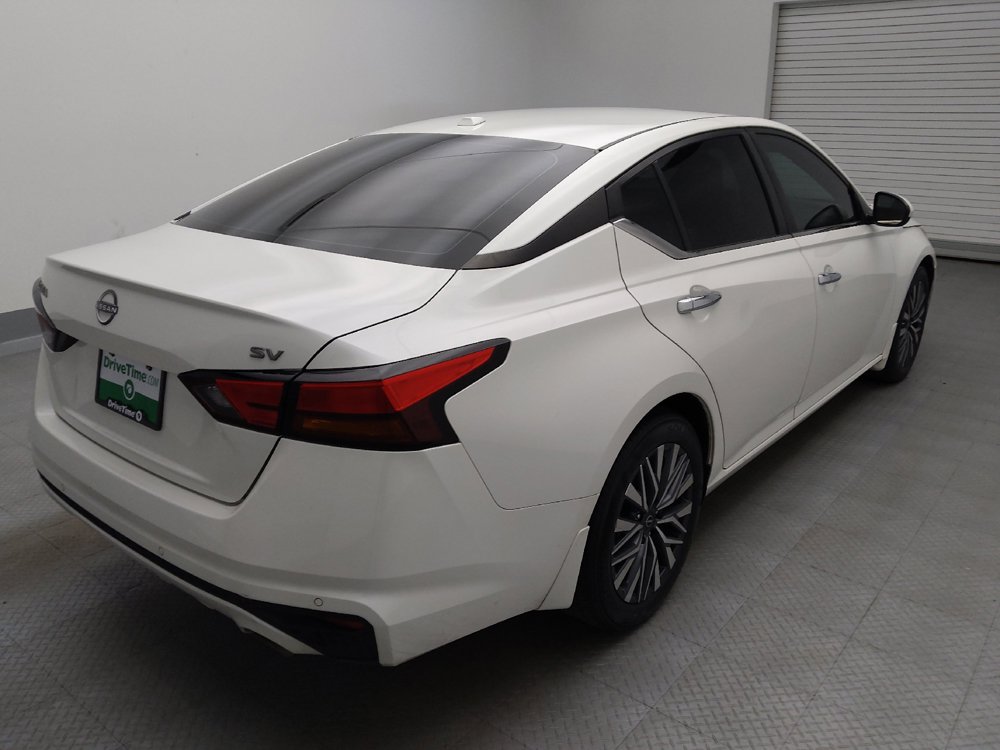 Used 2024 Nissan Altima 2.5 SV w/ SV Premium Package FWD image 9
