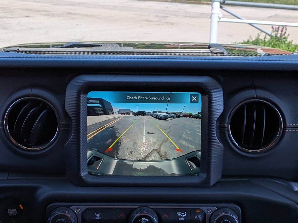 Used 2023 Jeep Gladiator Overland AWD/4WD image 33