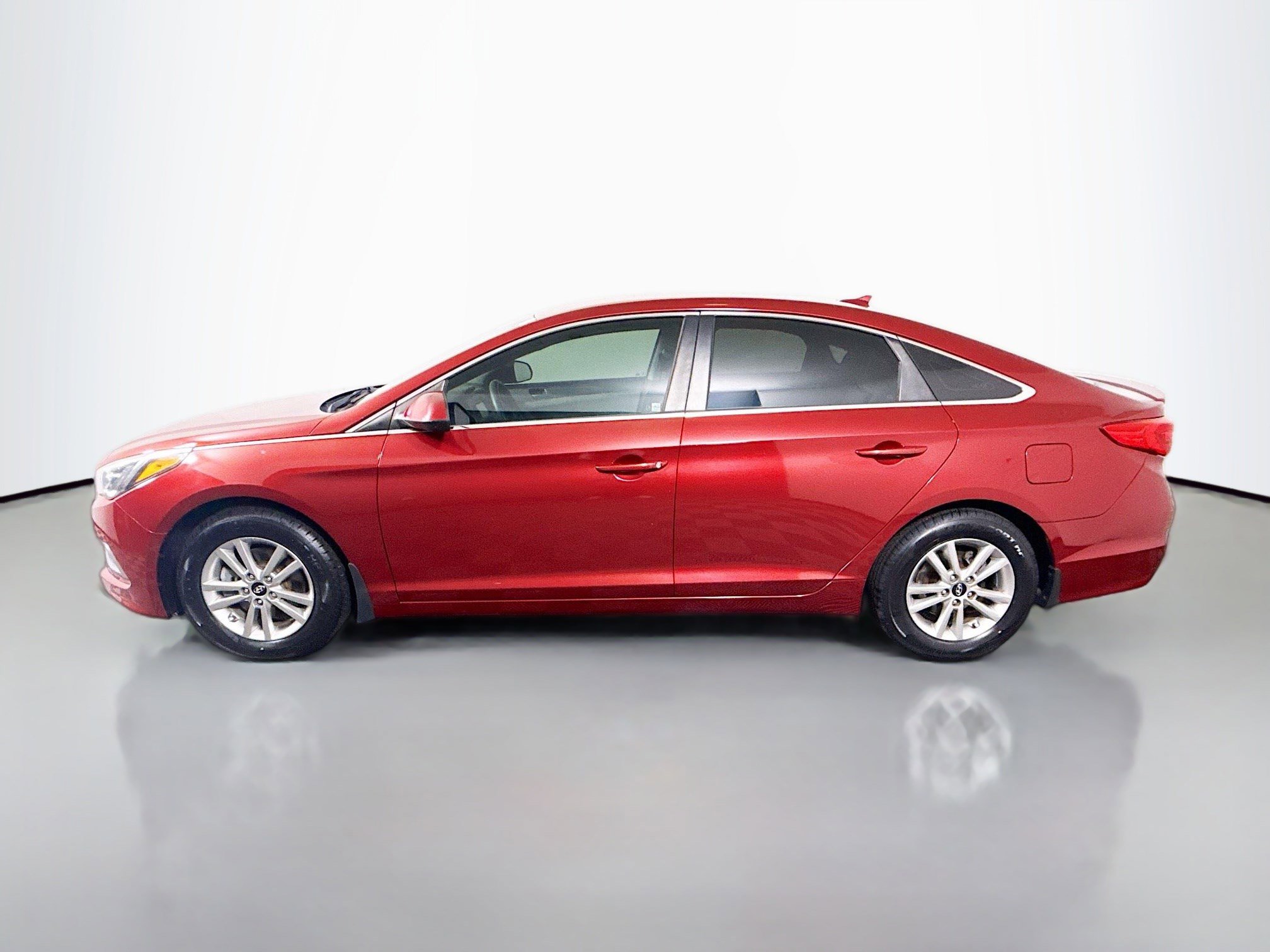 Used 2016 Hyundai Sonata SE image 6