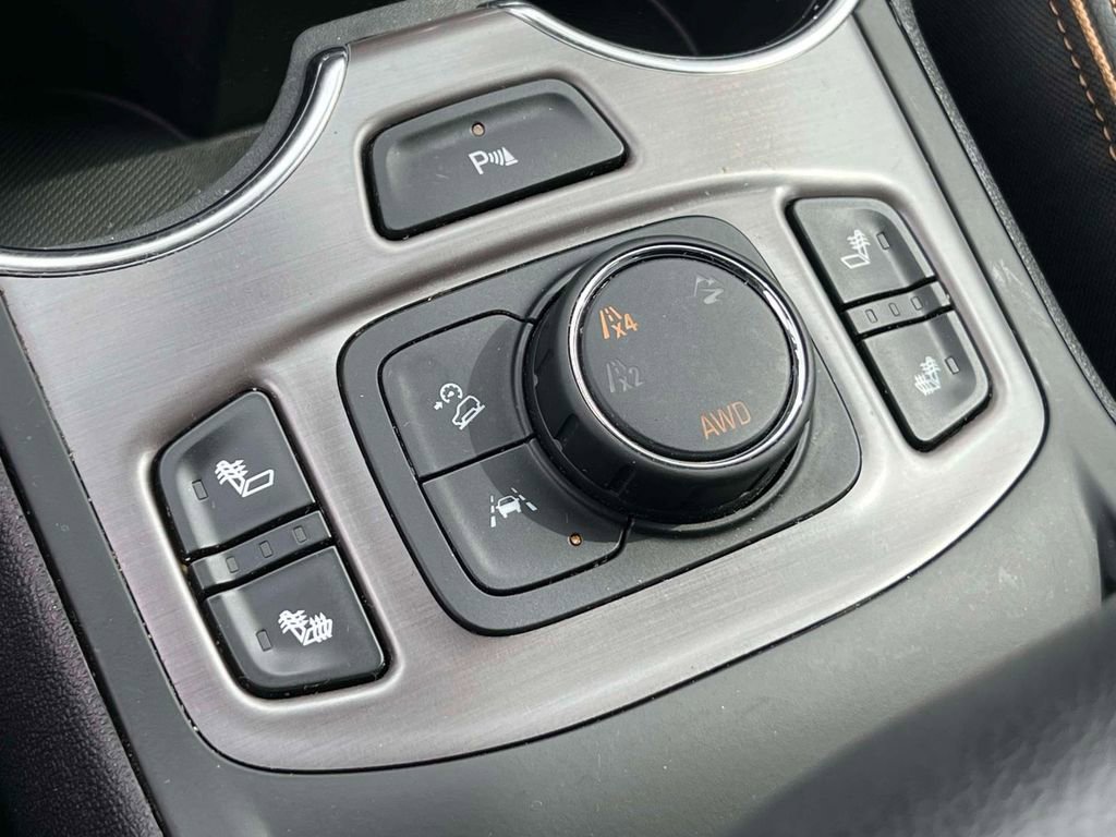 Used 2022 GMC Terrain AT4 w/ Infotainment Package II AWD/4WD image 31
