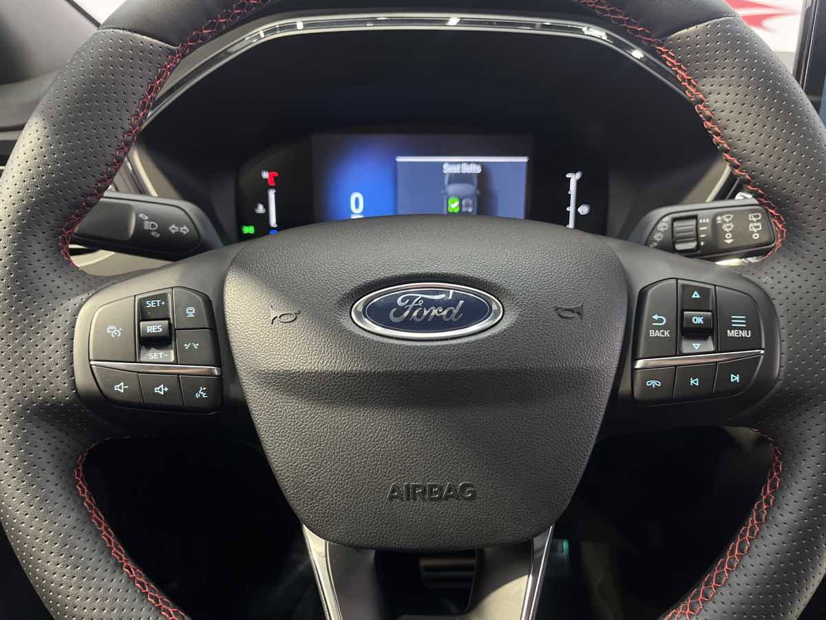 Used 2024 Ford Escape ST-Line Select w/ Tech Pack #1 AWD/4WD image 9