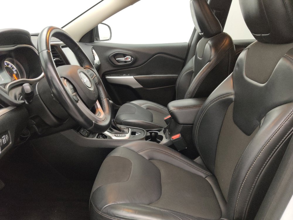 Used 2018 Jeep Cherokee Latitude Plus image 17