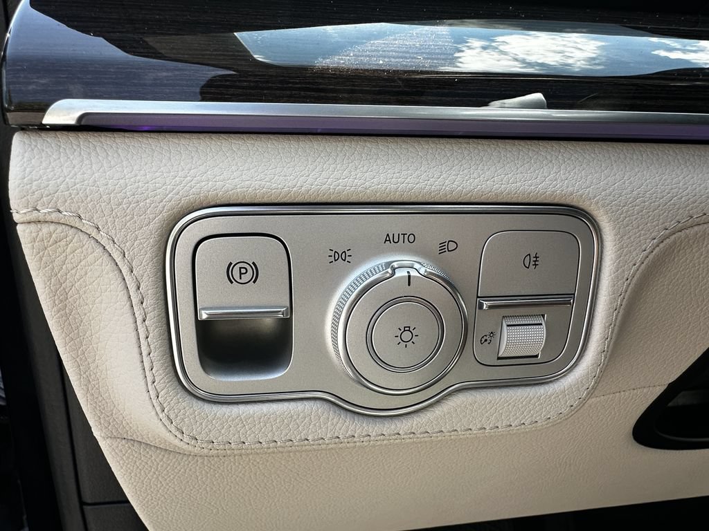 Certified 2024 Mercedes-Benz GLE 450e 4MATIC image 35