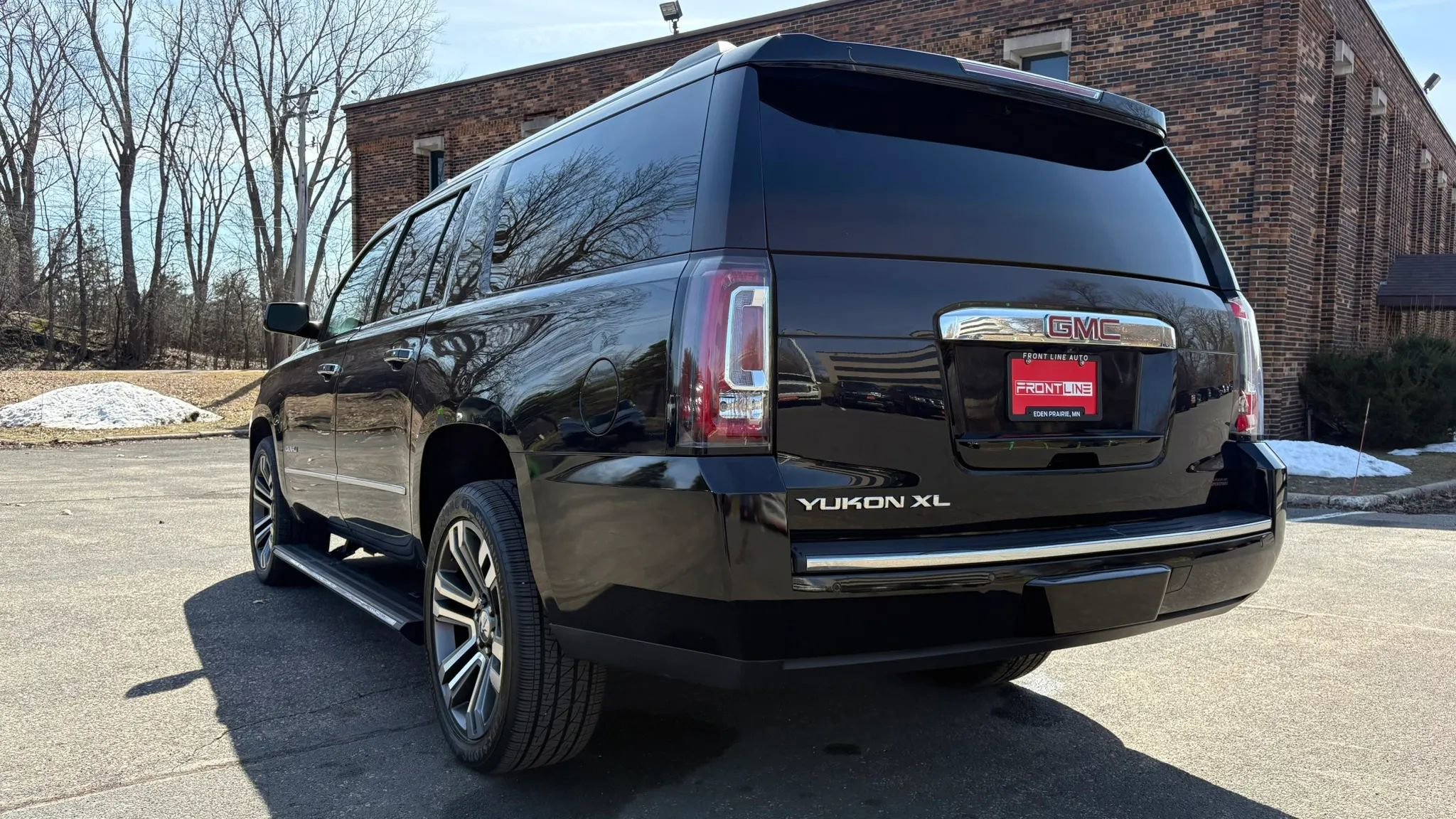 Used 2018 GMC Yukon XL Denali w/ Denali Ultimate Package image 7