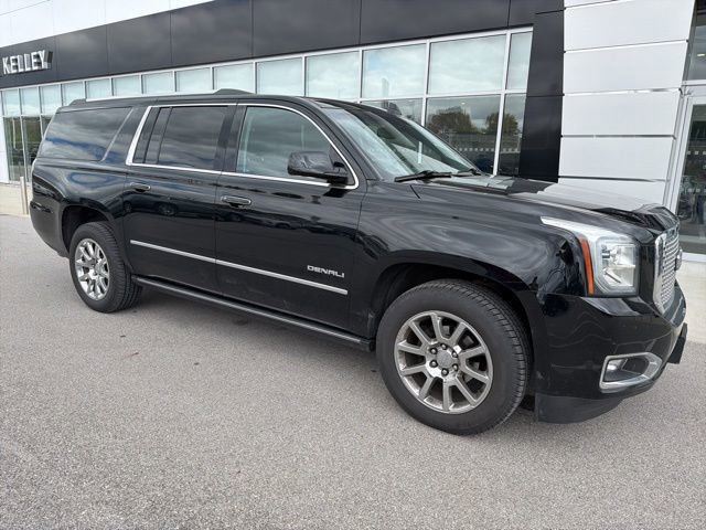 Used 2016 GMC Yukon XL Denali w/ Open Road Package AWD/4WD image 2