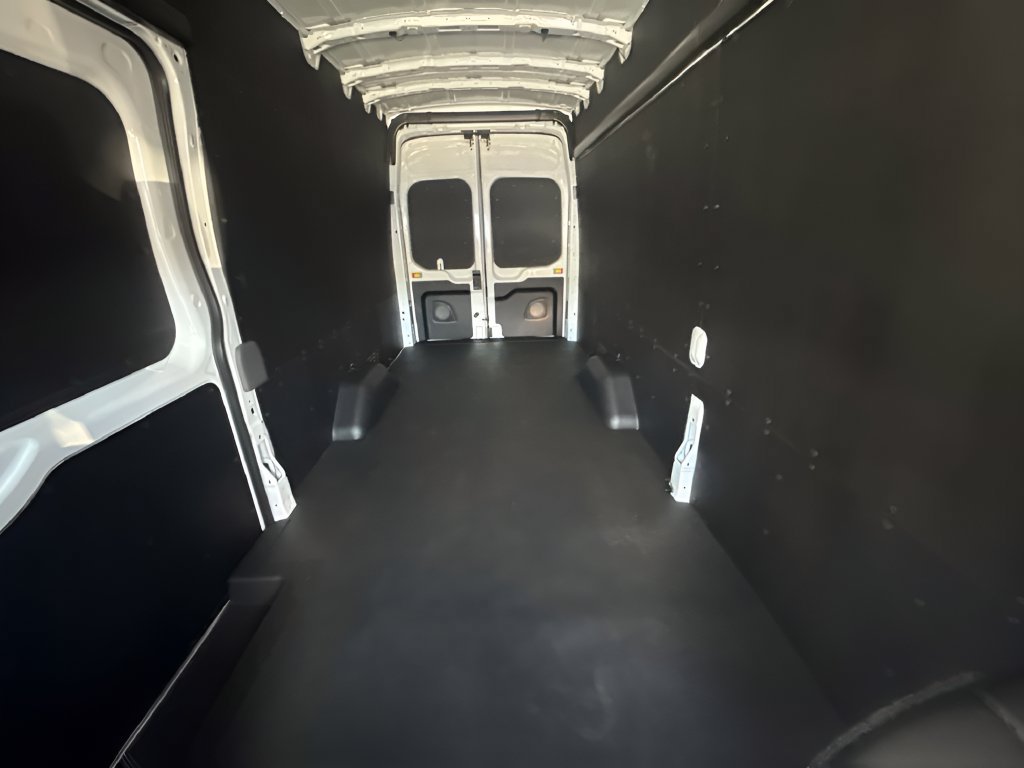 Used 2026 Ford Transit 350 148 High Roof Extended w/ Load Area Protection Package RWD image 10