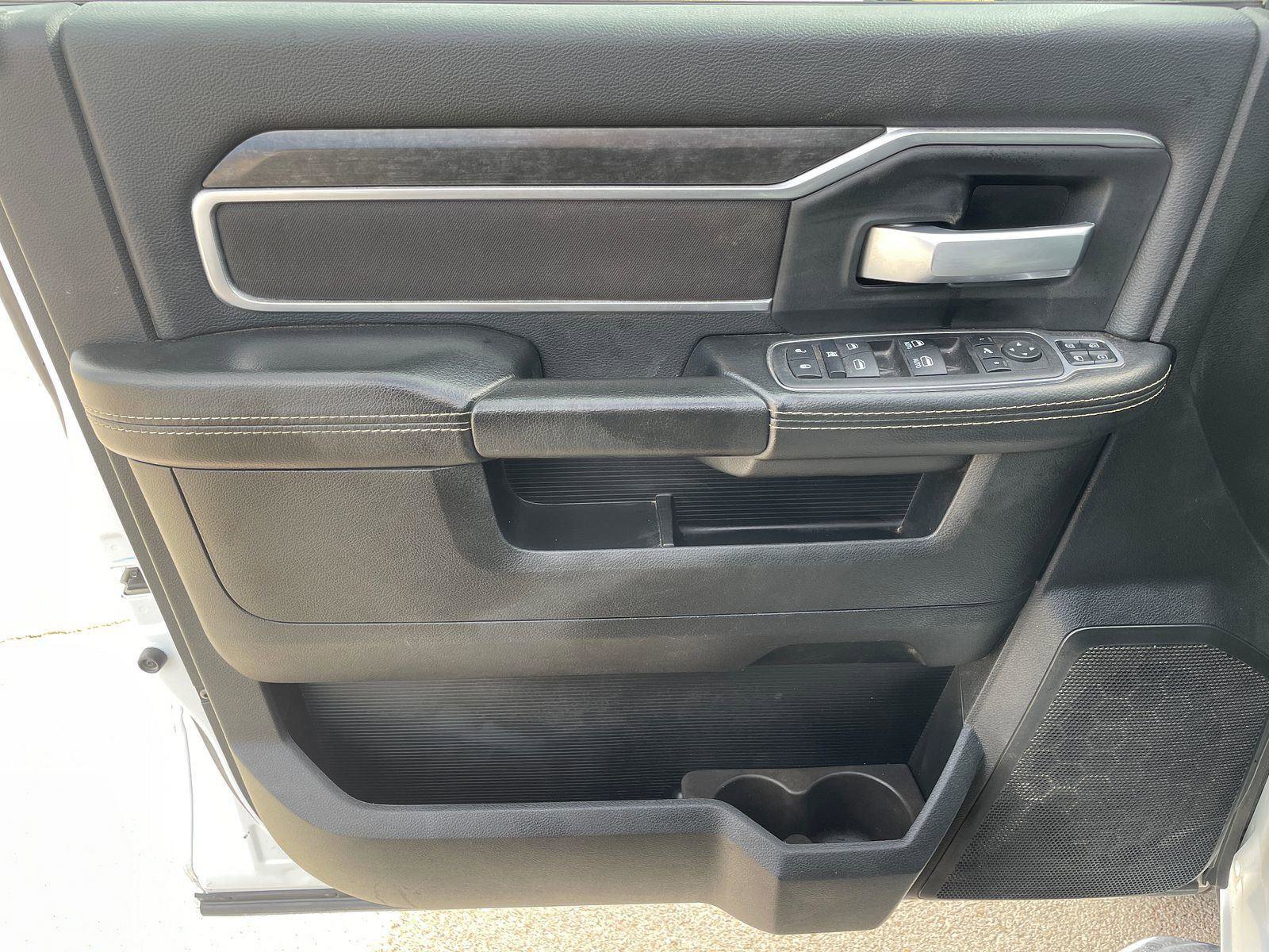 Used 2024 RAM 3500 Big Horn image 9