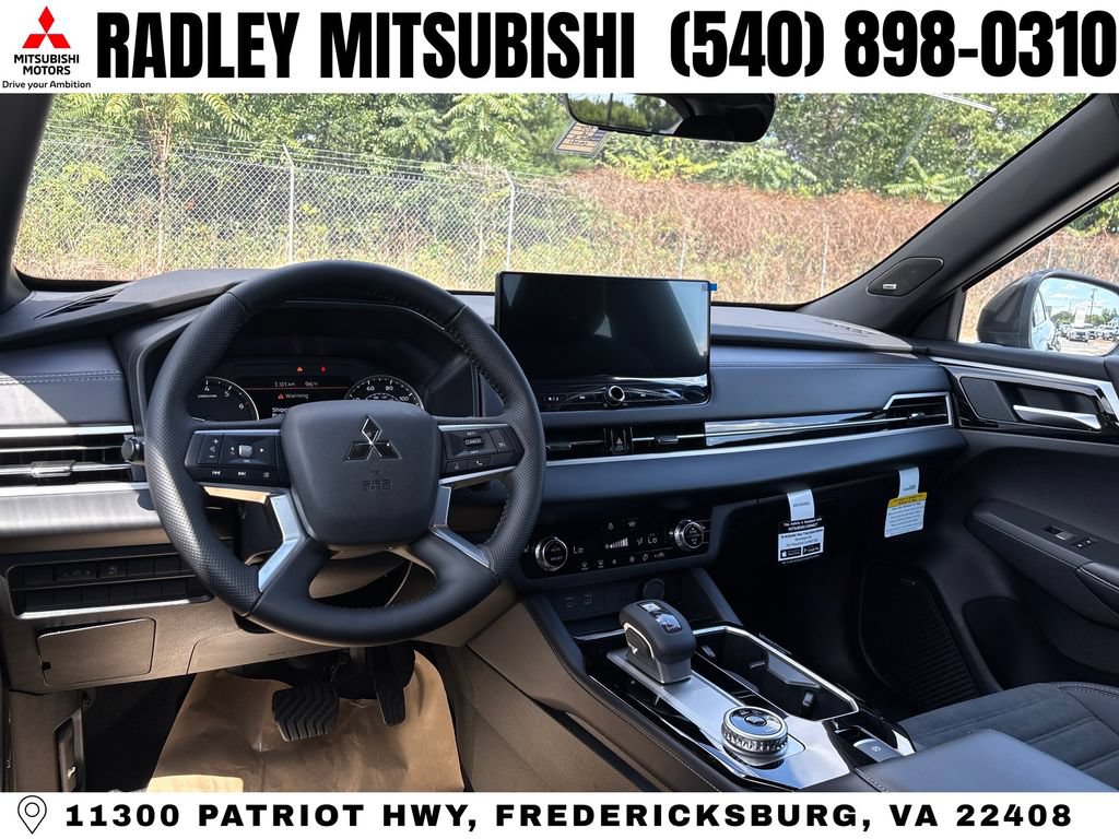New 2026 Mitsubishi Outlander LE AWD/4WD image 13