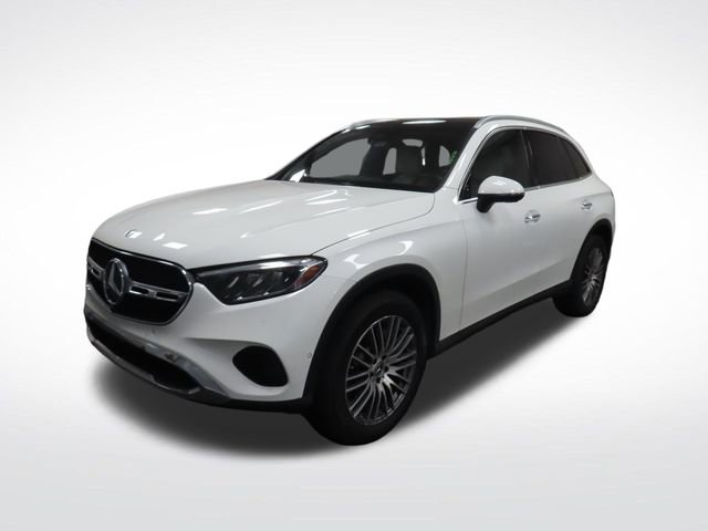 Used 2024 Mercedes-Benz GLC 300 image 1