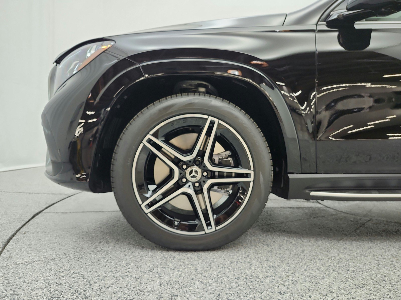 New 2027 Mercedes-Benz GLS 450 4MATIC image 15