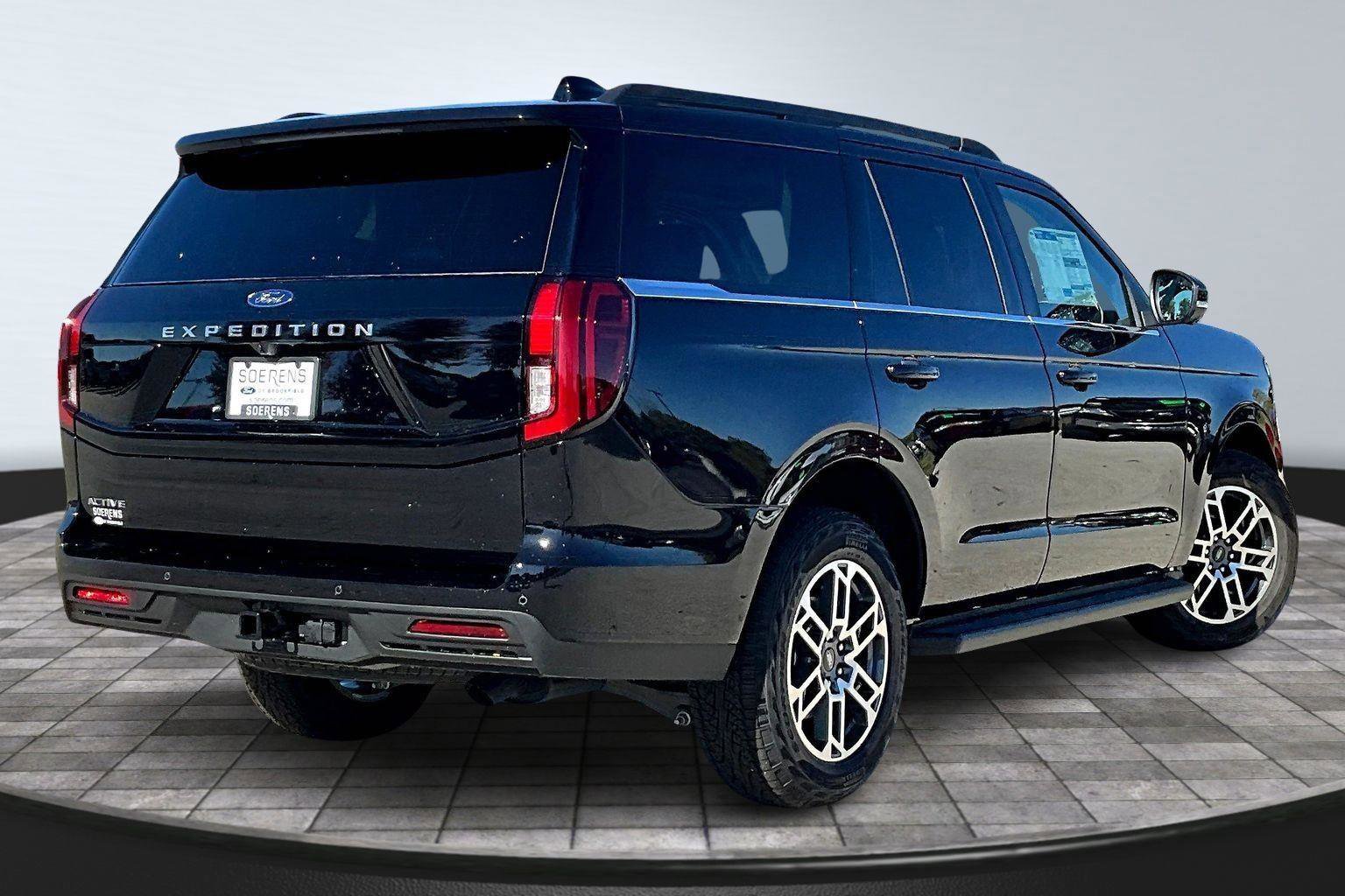 New 2025 Ford Expedition Active image 5