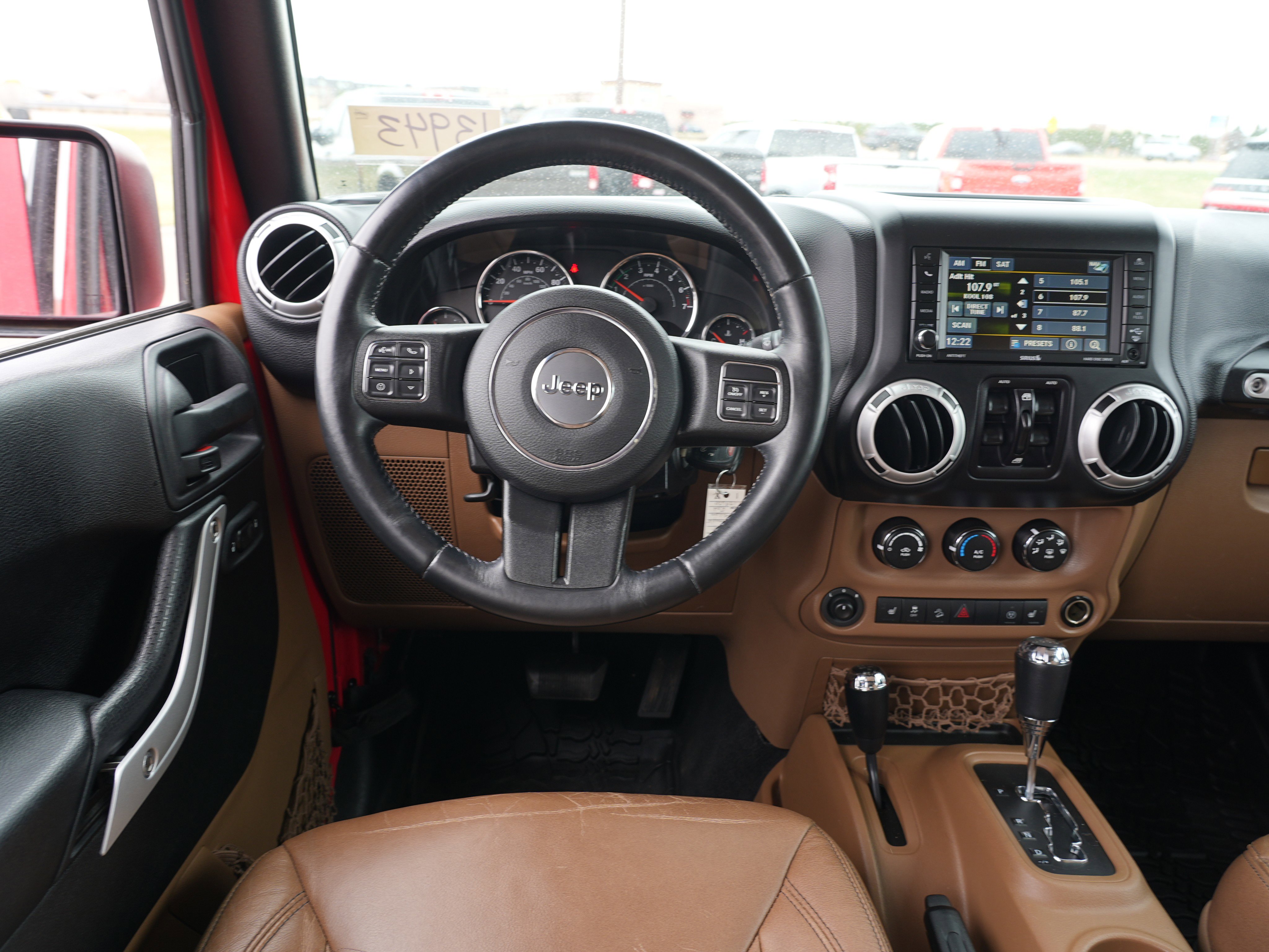Used 2016 Jeep Wrangler Unlimited Sahara w/ Connectivity Group image 21