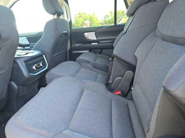 Used 2025 Ford Expedition Active AWD/4WD image 8