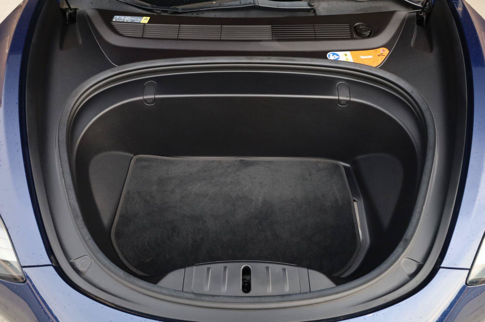Used 2018 Tesla Model 3 Long Range RWD image 12