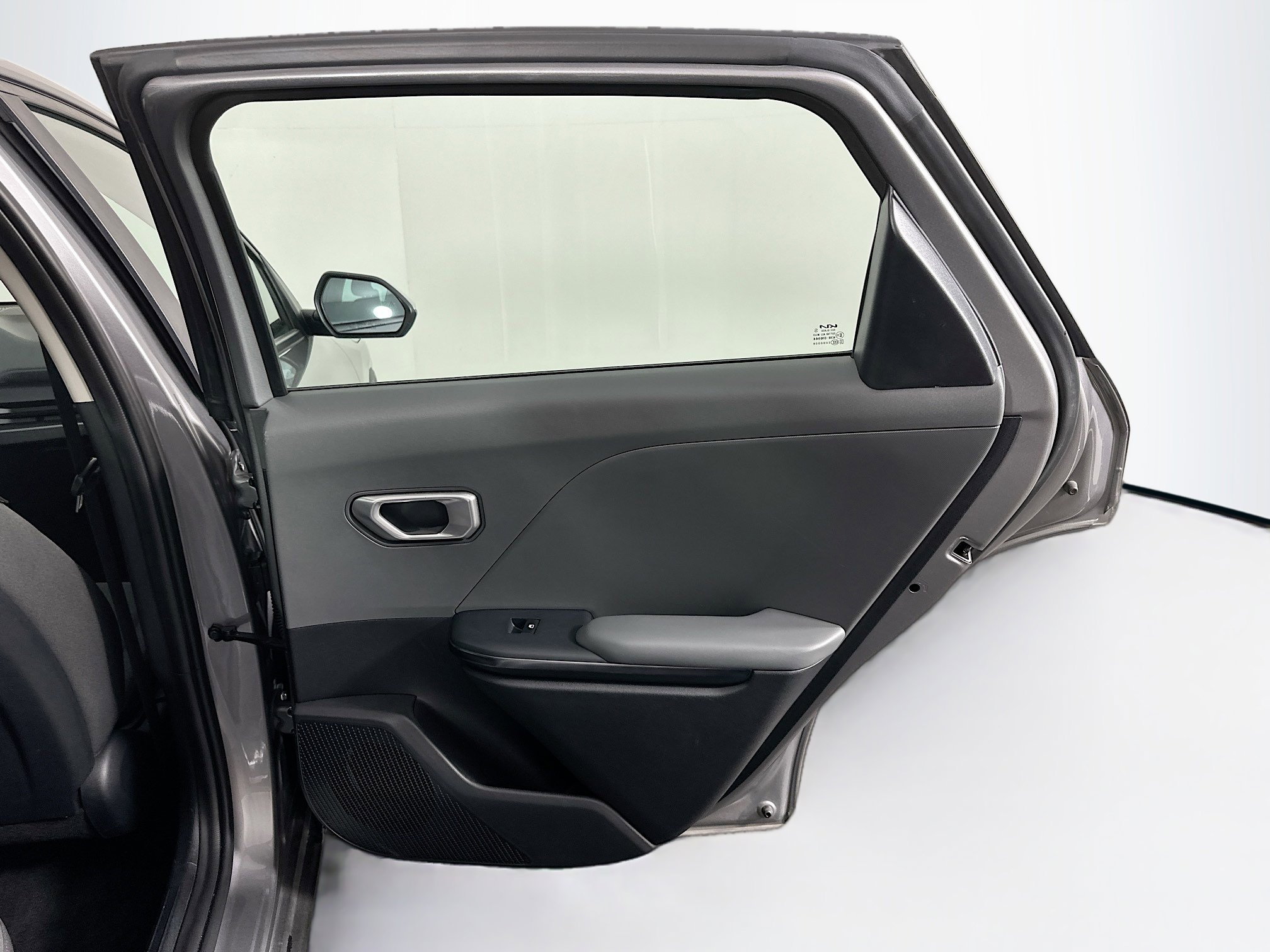 Used 2025 Kia K4 LXS image 30