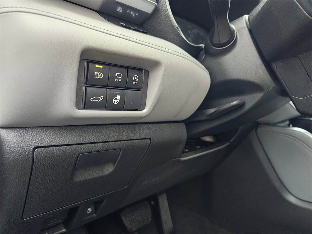 Used 2023 Toyota Highlander Platinum image 20