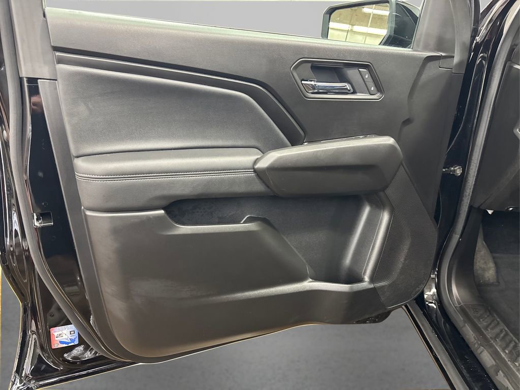 Used 2025 GMC Canyon Elevation AWD/4WD image 24