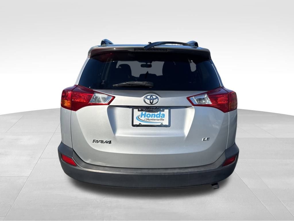 Used 2015 Toyota RAV4 LE image 7